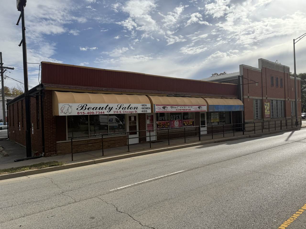 320 Chicago Street - Photo 1