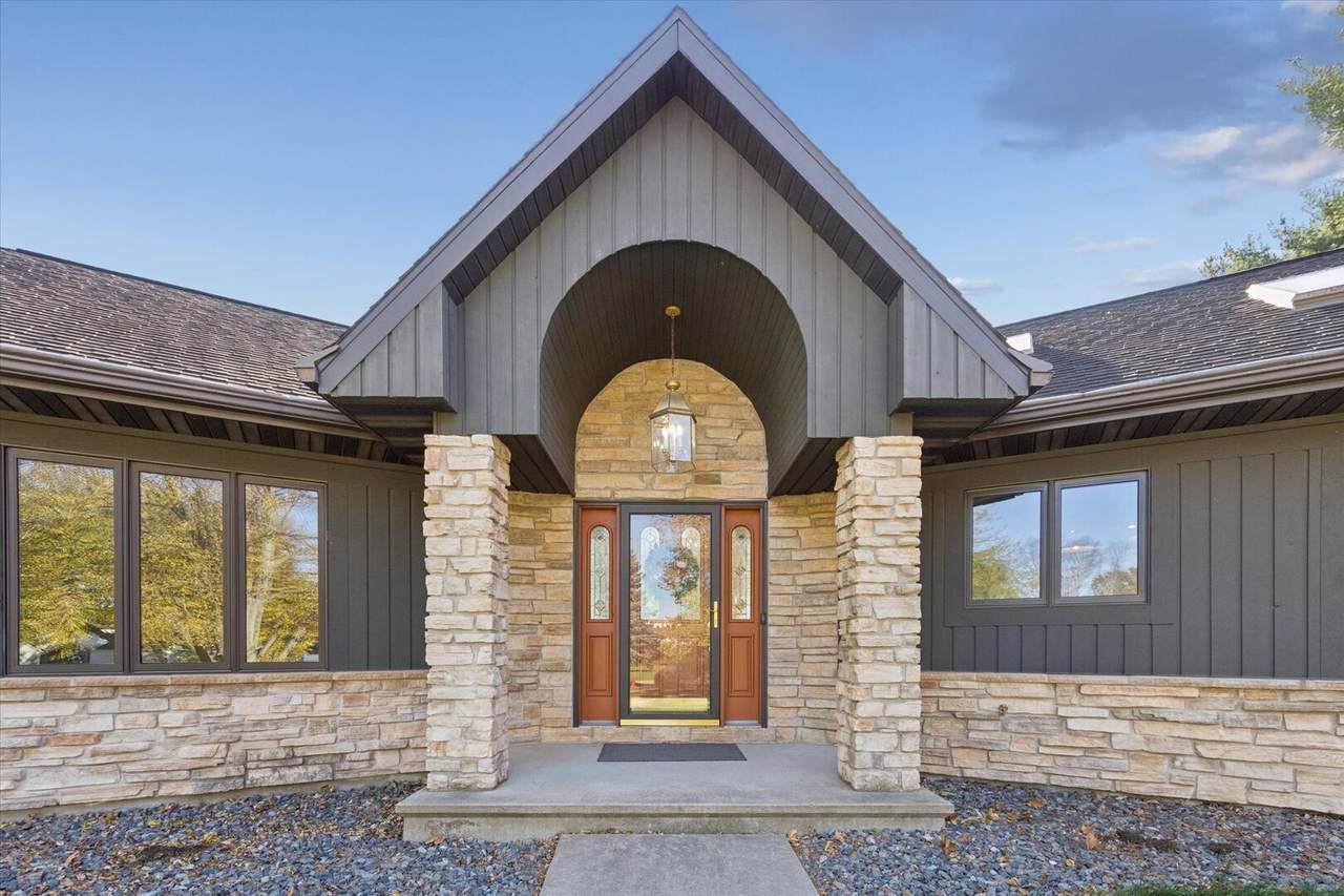 97 Highcrest Court - Photo 1