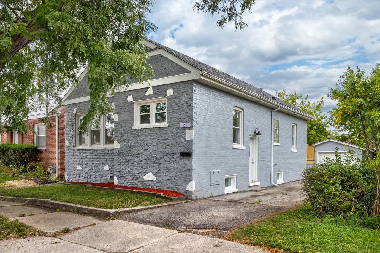 21 140th Court - Photo 1