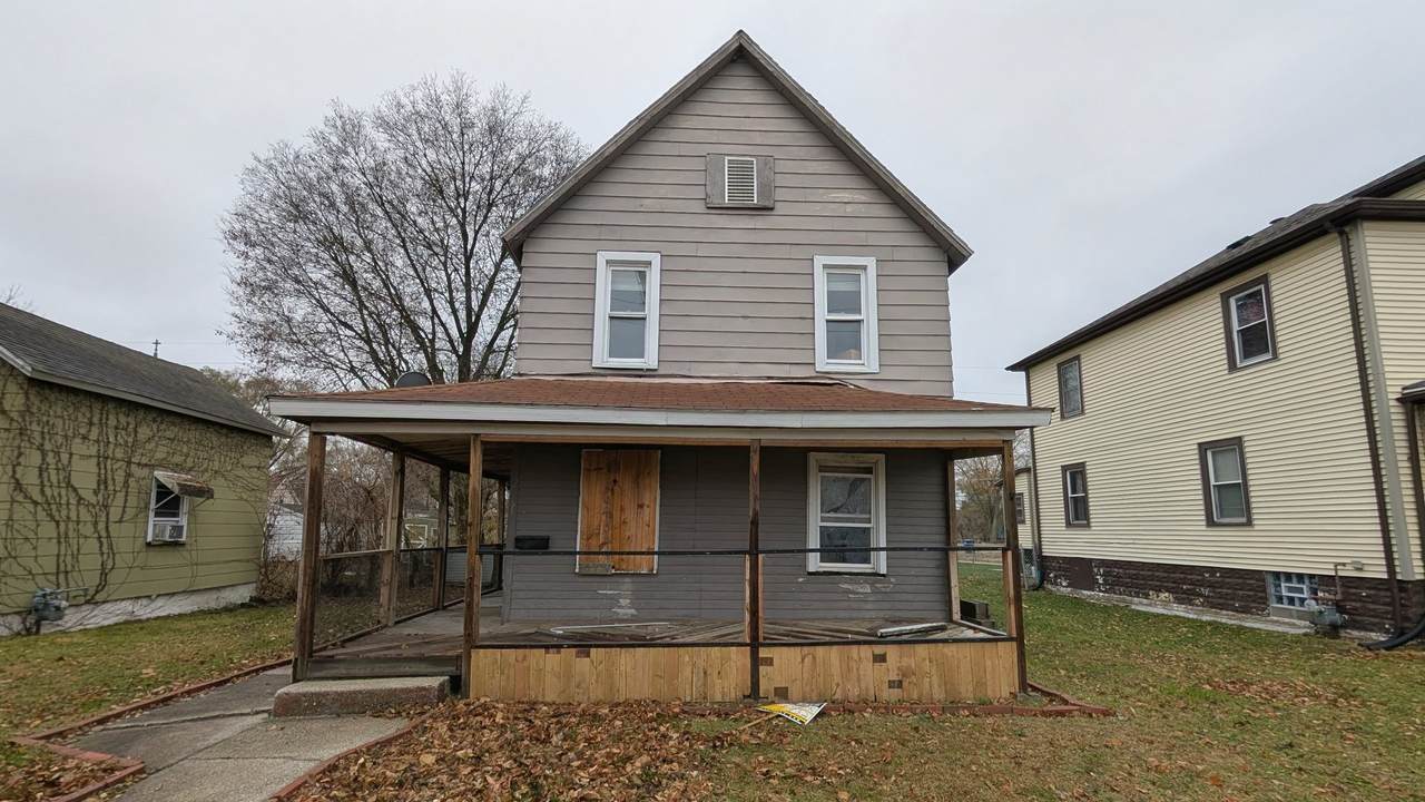 241 West Avenue - Photo 1