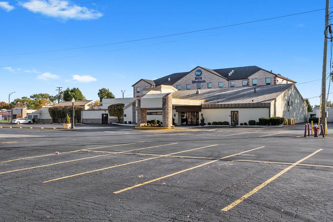 8200 Cicero Avenue - Photo 1