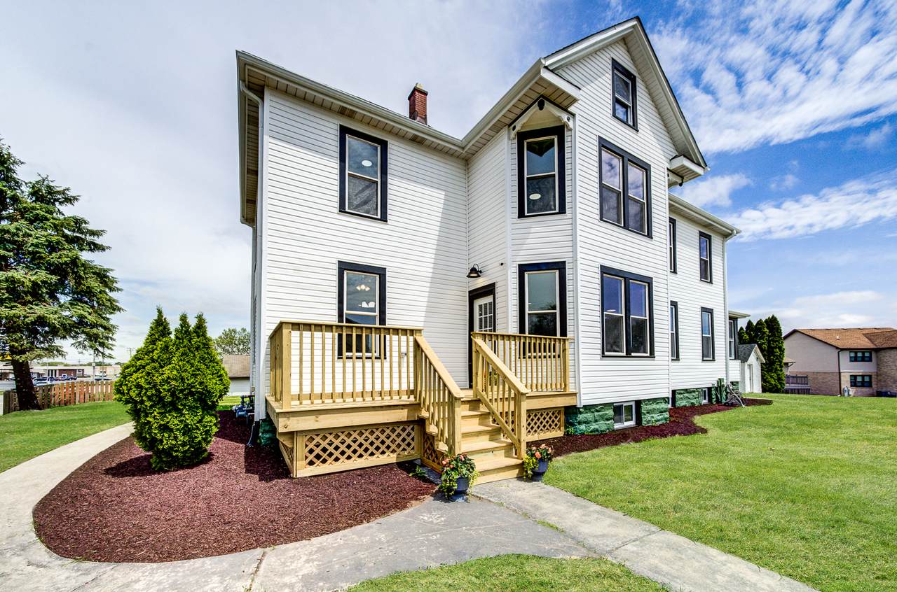 18445 Kedzie Avenue - Photo 1