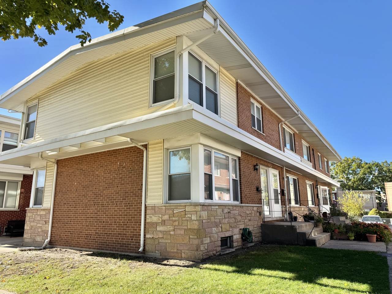 9038 Niles Center Road - Photo 1