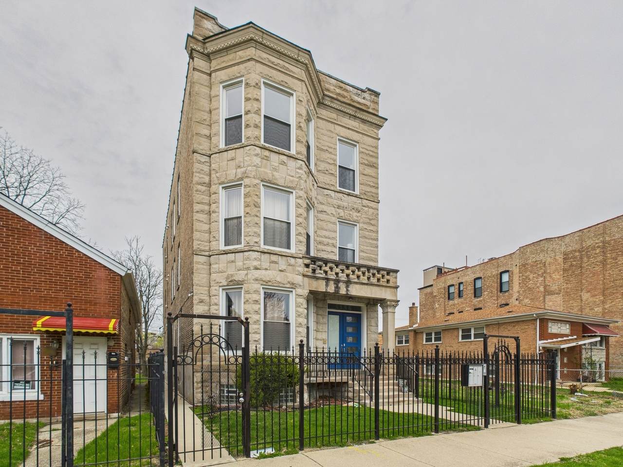 5156 Wabash Avenue - Photo 1