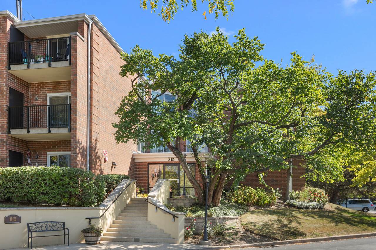 815 Leicester Road - Photo 1