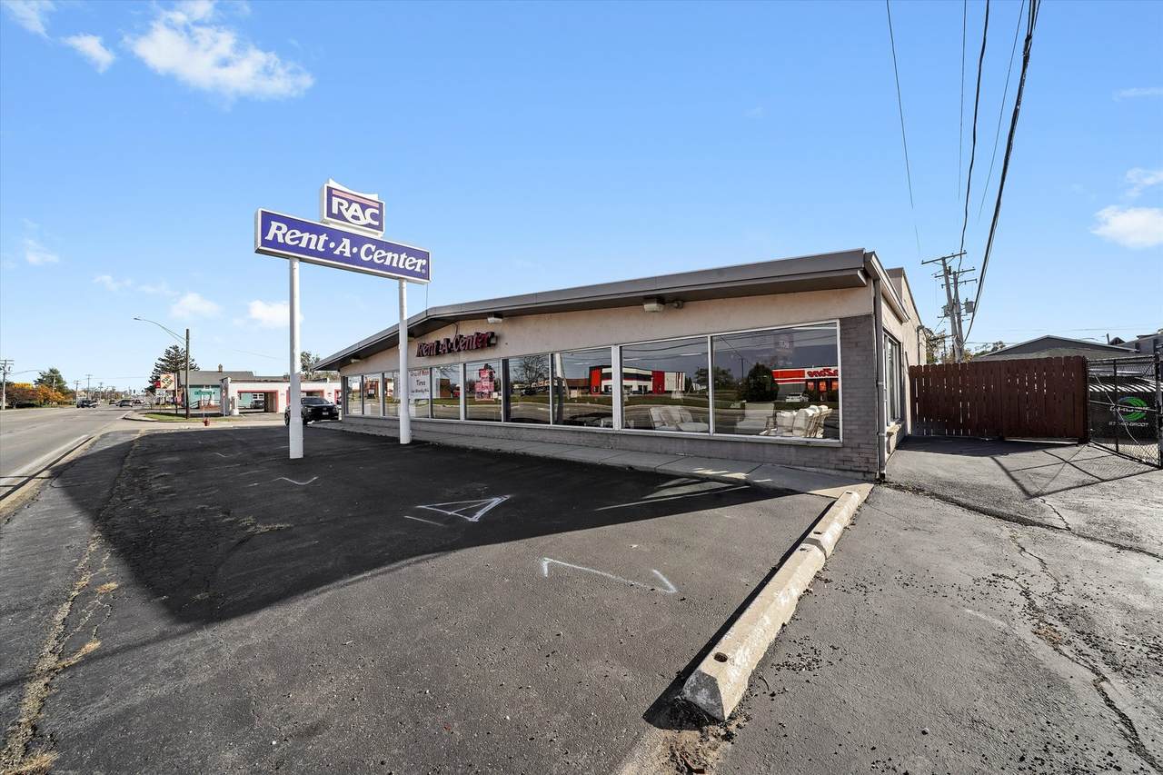 413 Rollins Road - Photo 1