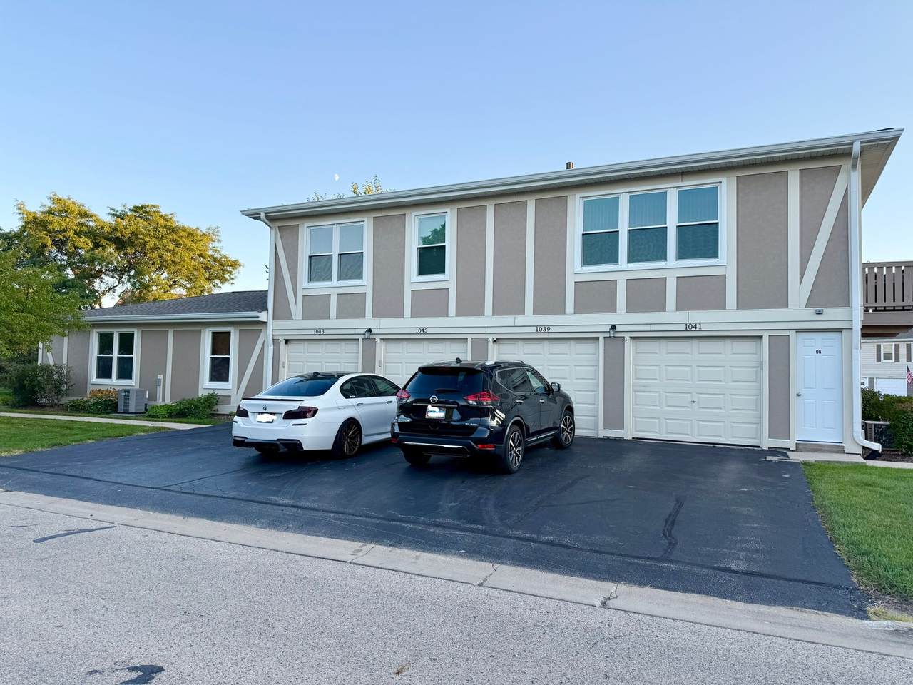 1045 Hampton Harbor - Photo 1