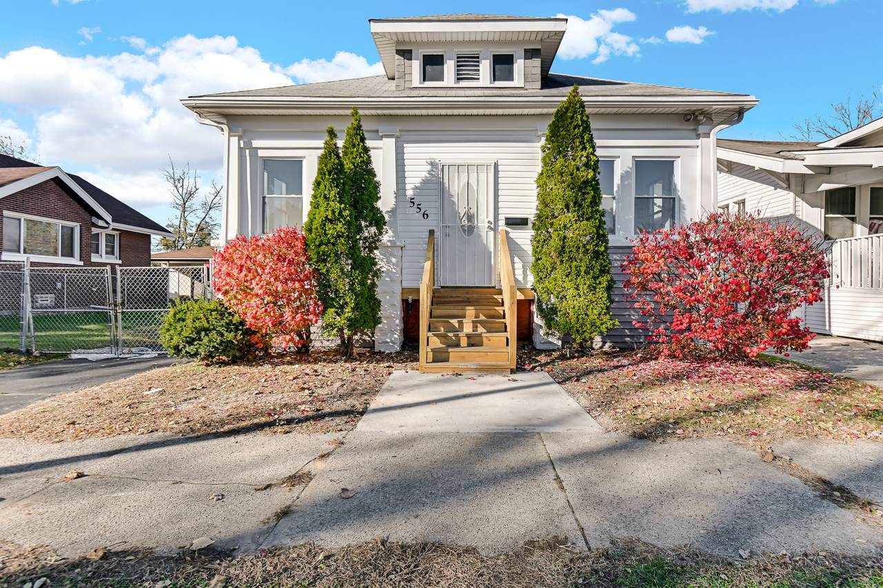 556 Forsythe Avenue - Photo 1