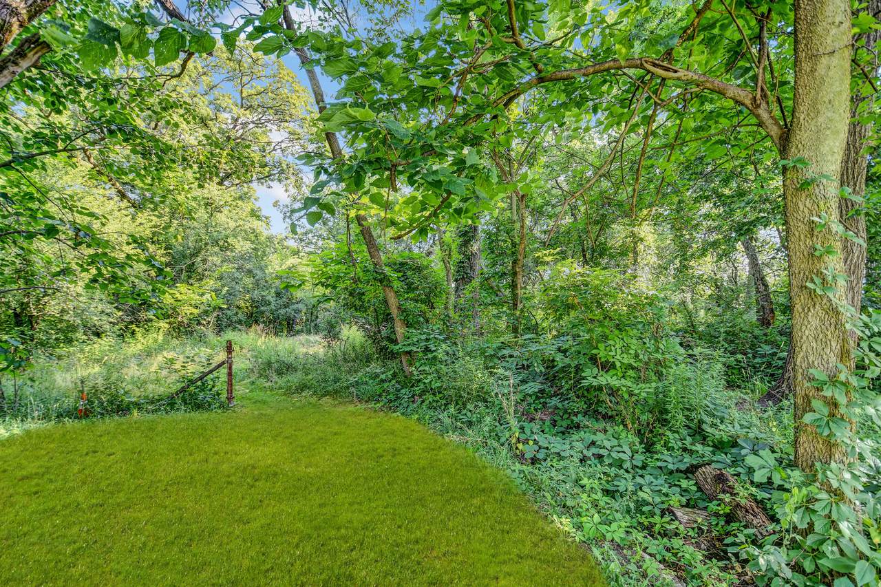7R3 Country Club Drive - Photo 1