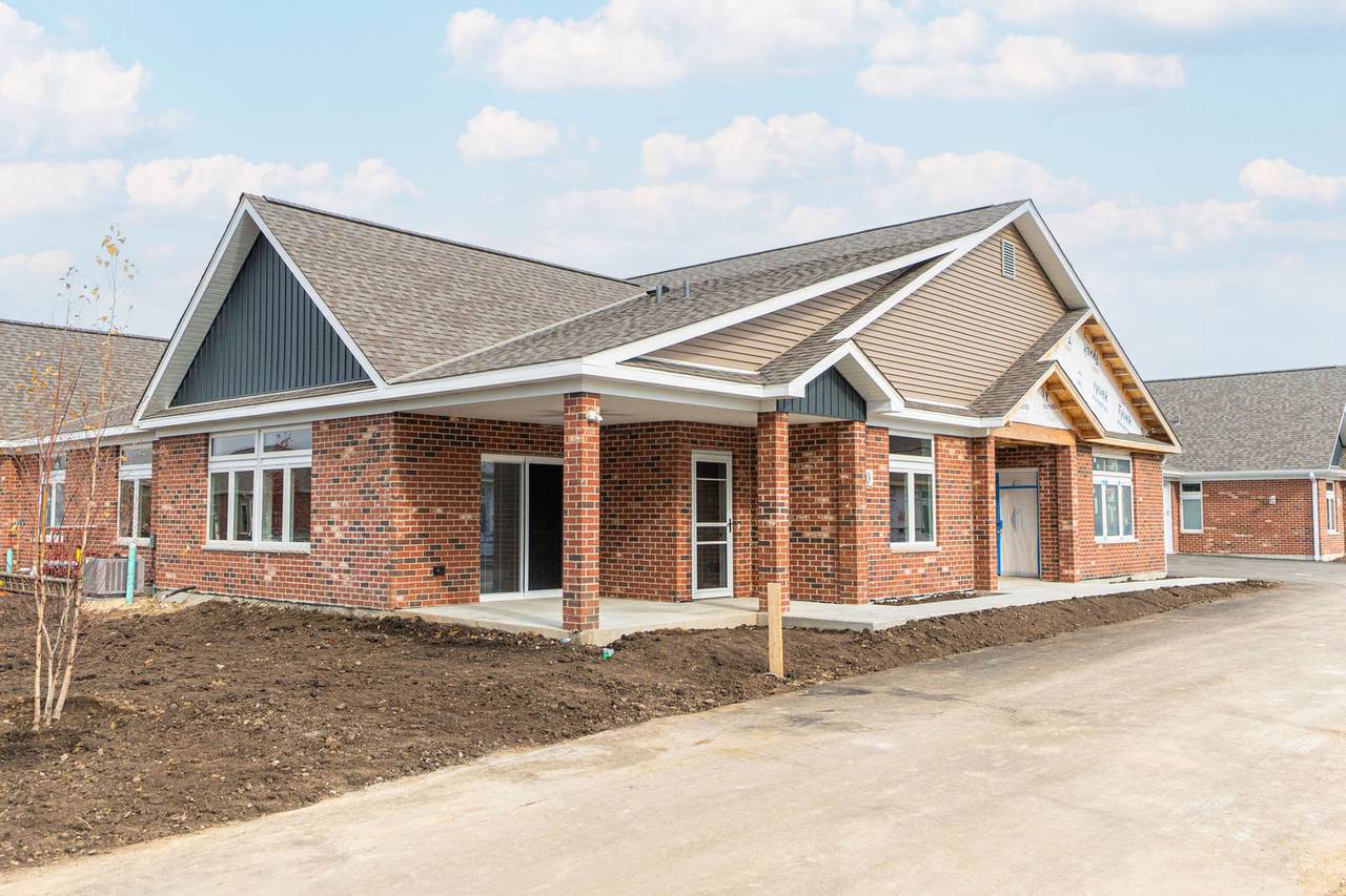 563 Stearn Drive - Photo 1