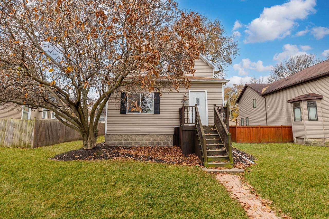 2055 183rd Street - Photo 1