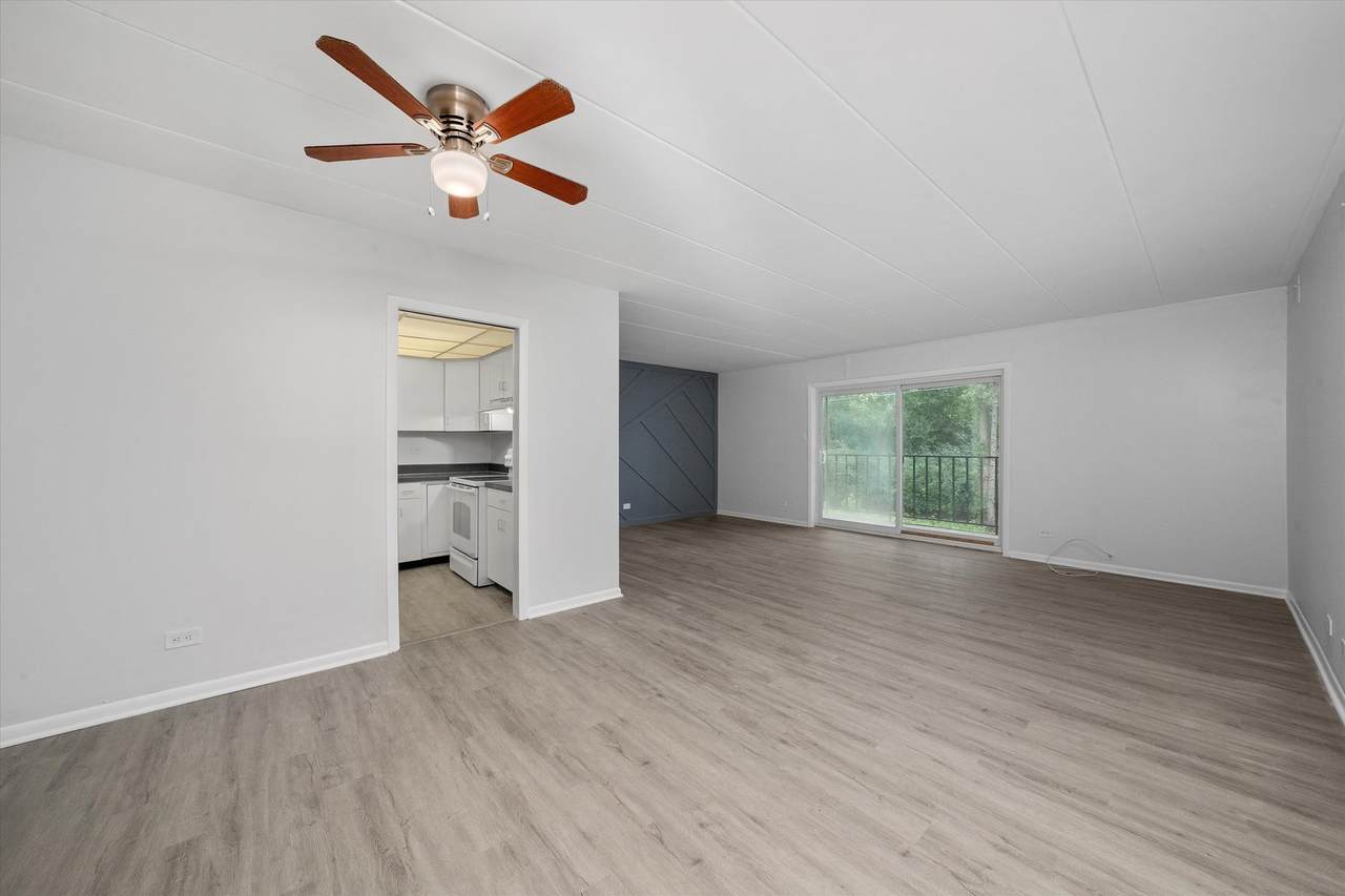 2807 Willow Road - Photo 1