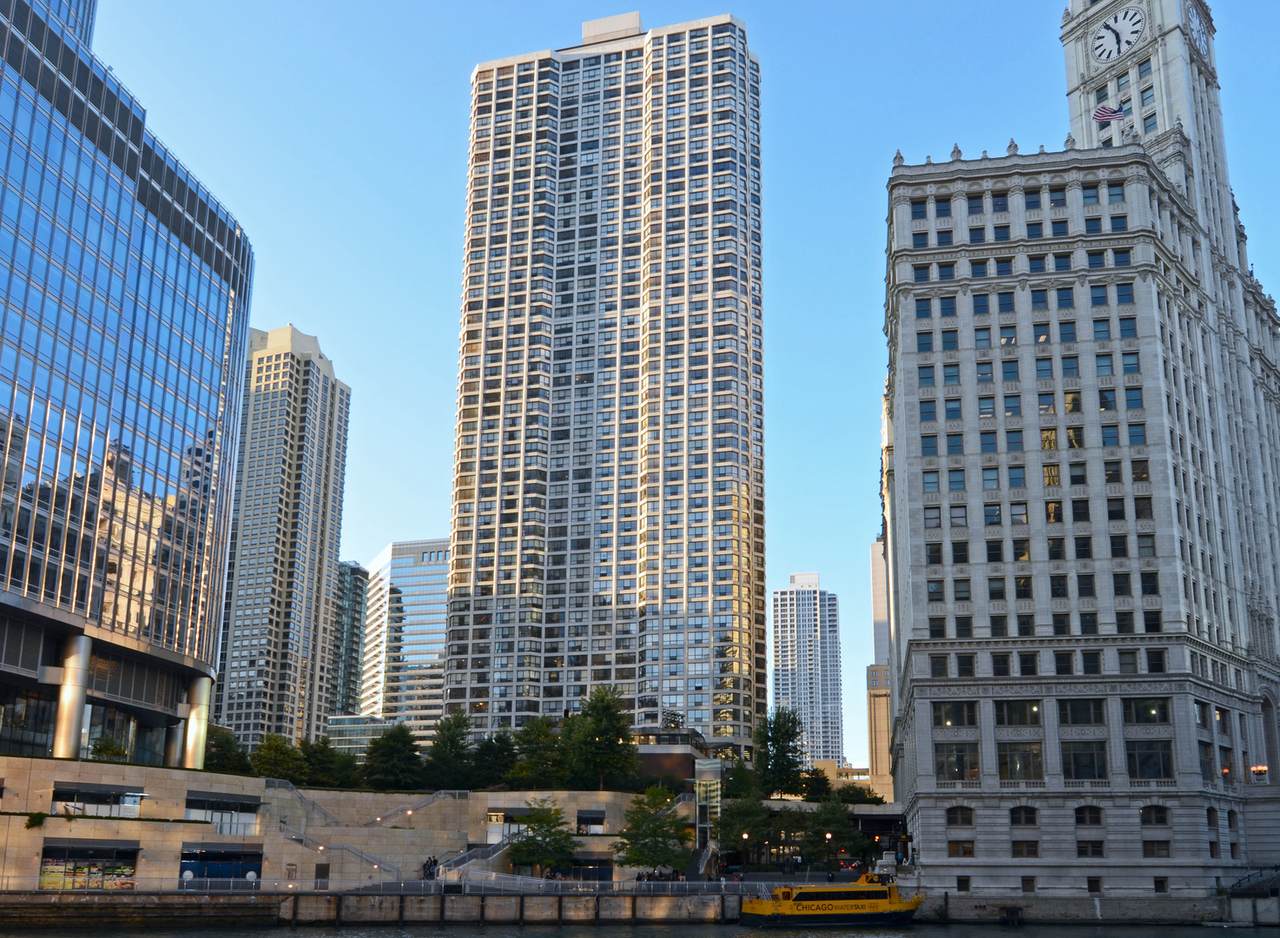 405 Wabash Avenue - Photo 1