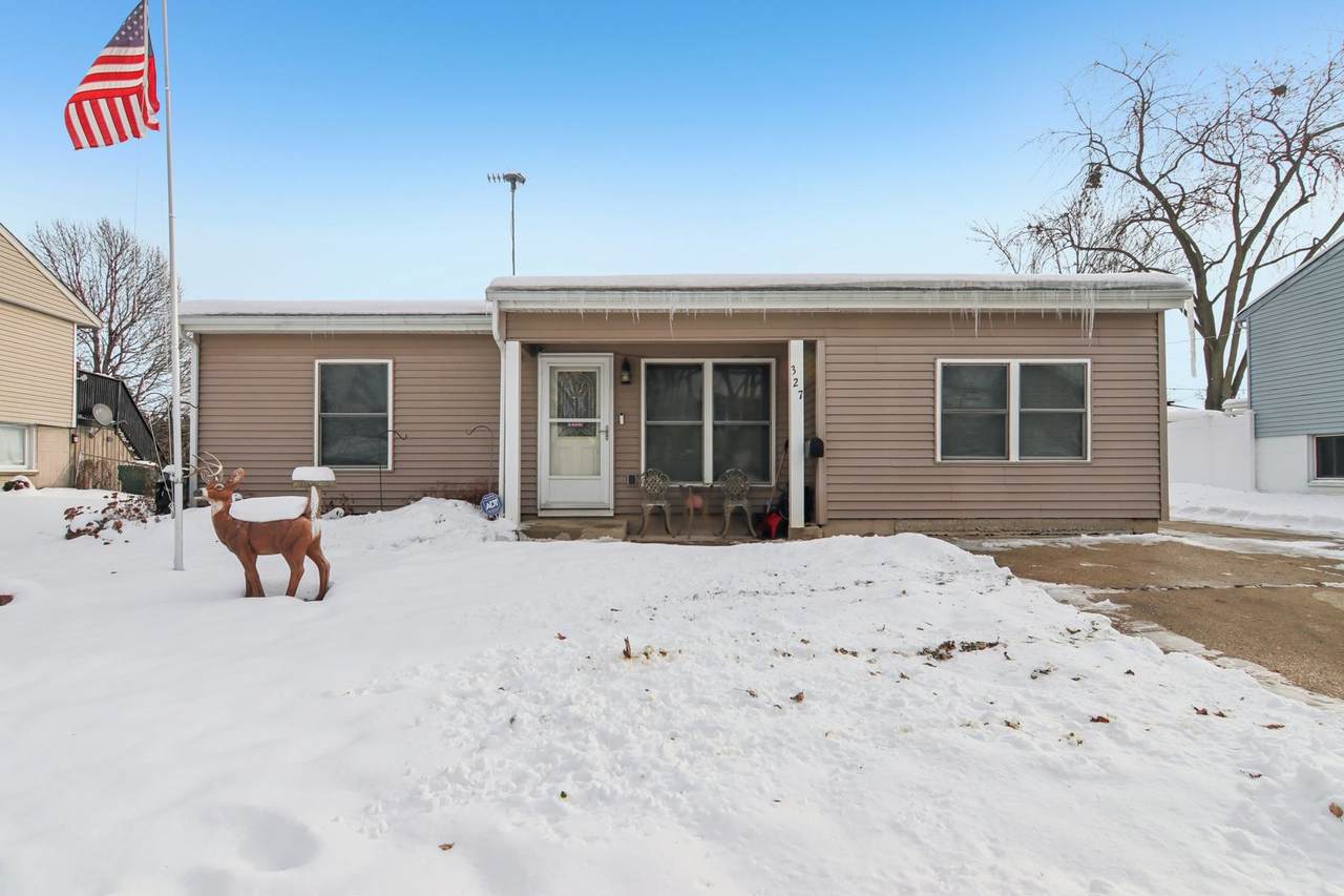 327 Hickory Avenue - Photo 1