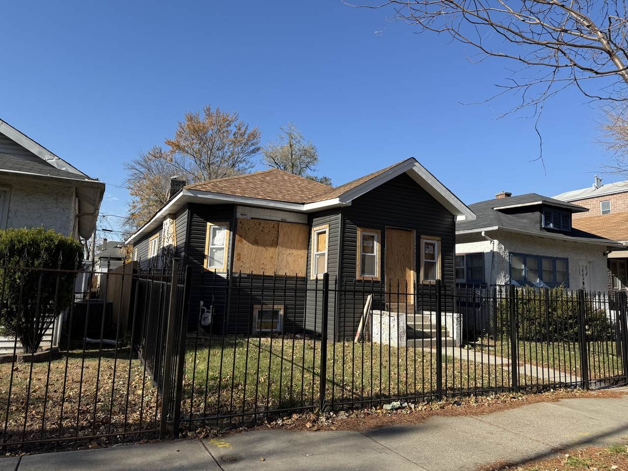 7618 Yates Boulevard - Photo 1