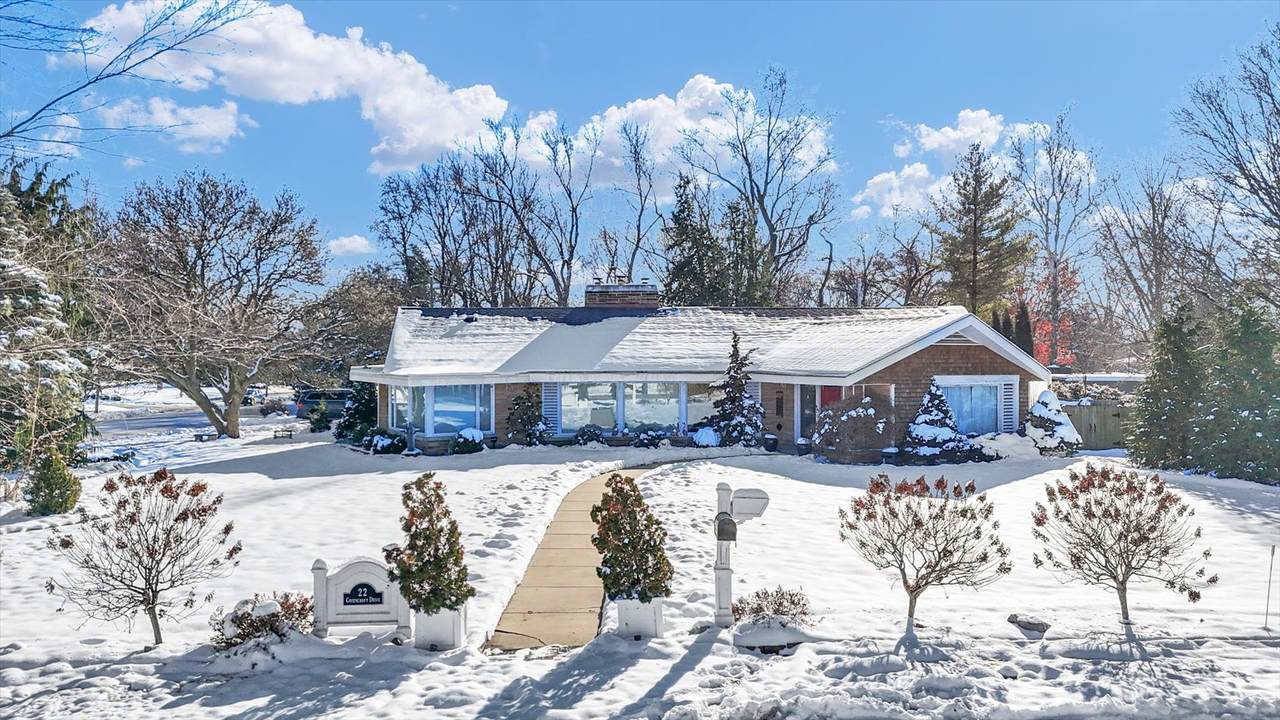 22 Greencroft Drive - Photo 1