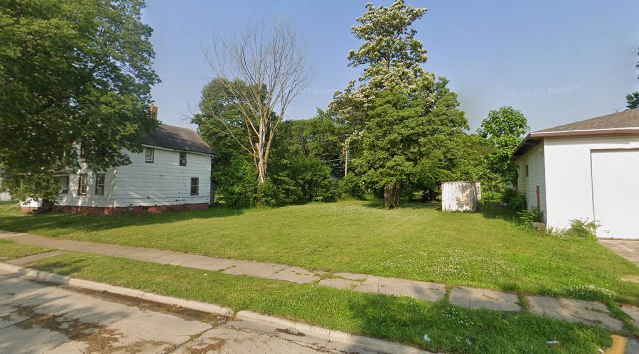 455 Indiana Avenue - Photo 1