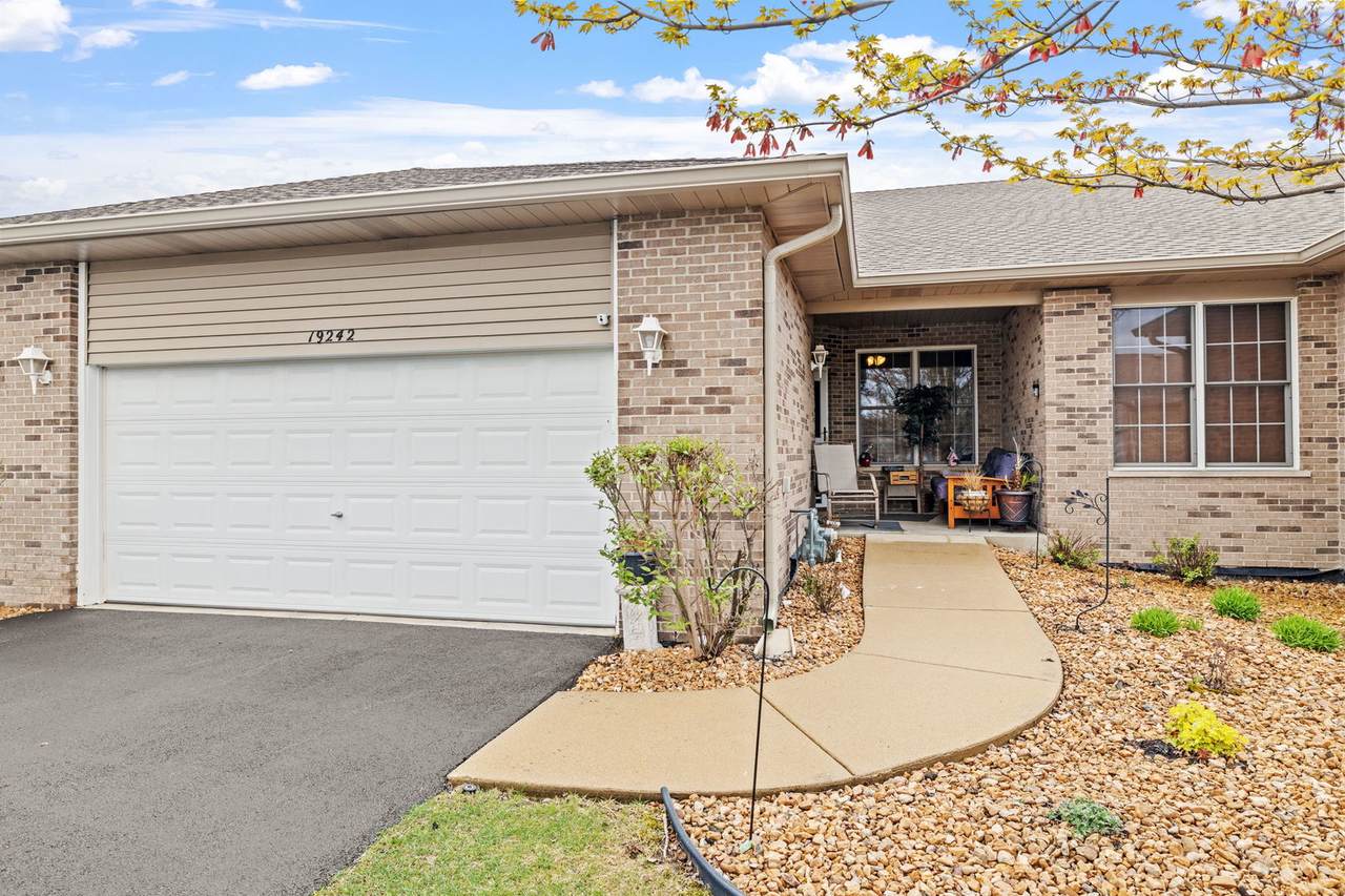 19242 104th Avenue - Photo 1