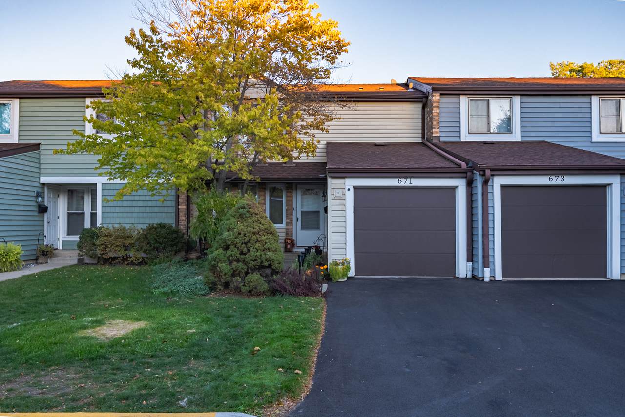 671 Cedarwood Court - Photo 1