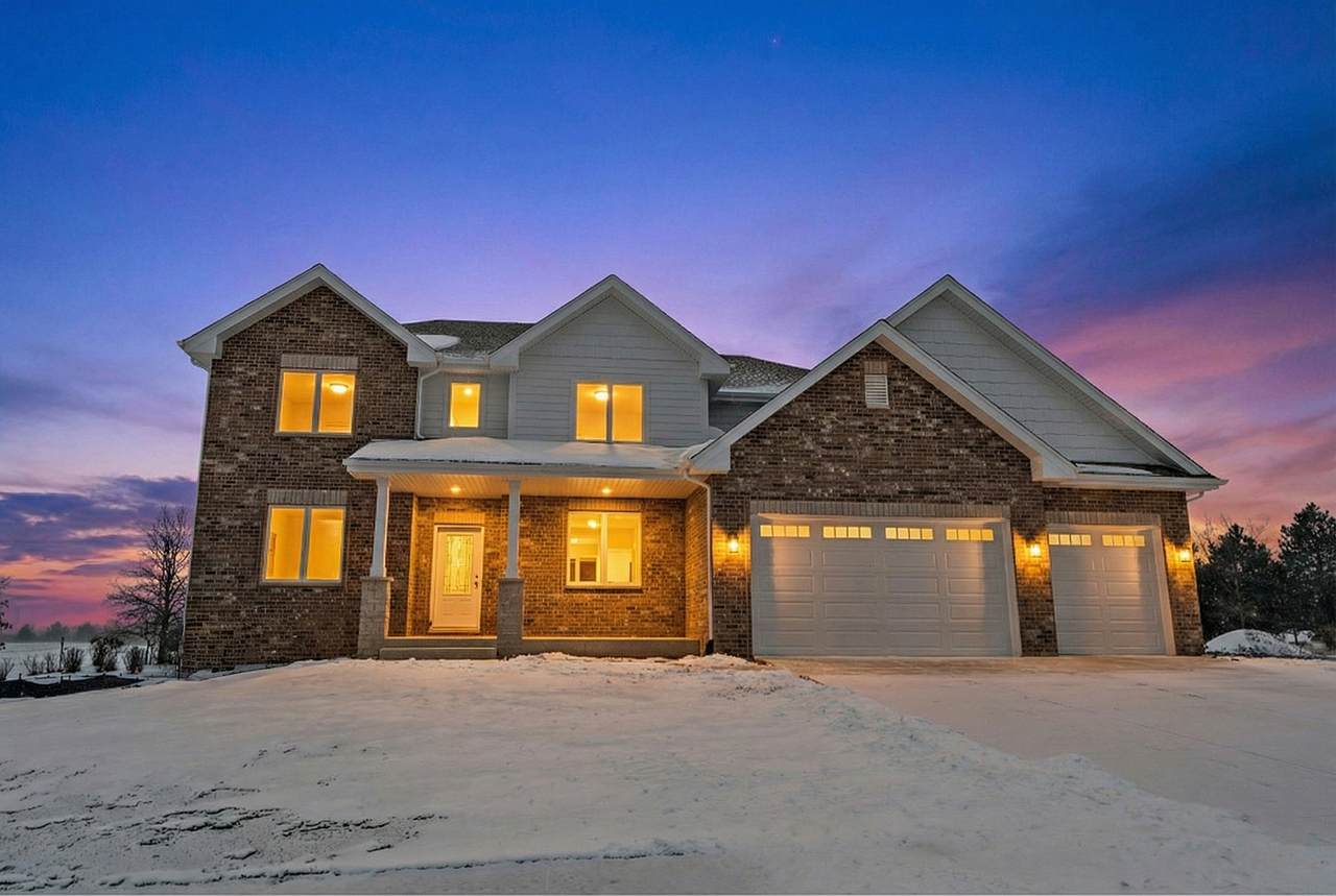 8017 Stanley Trail - Photo 1