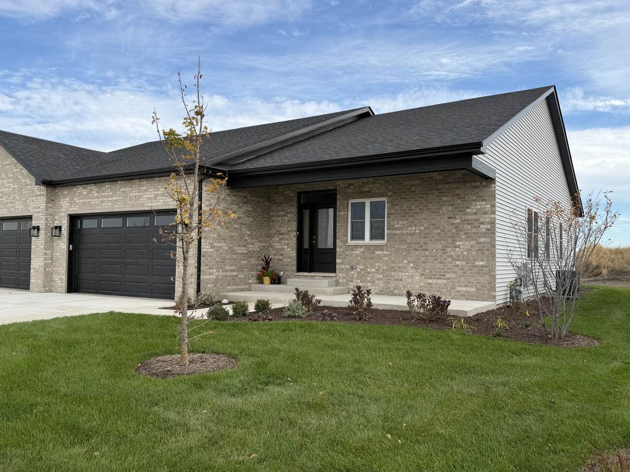 25146 Westwind Drive - Photo 1