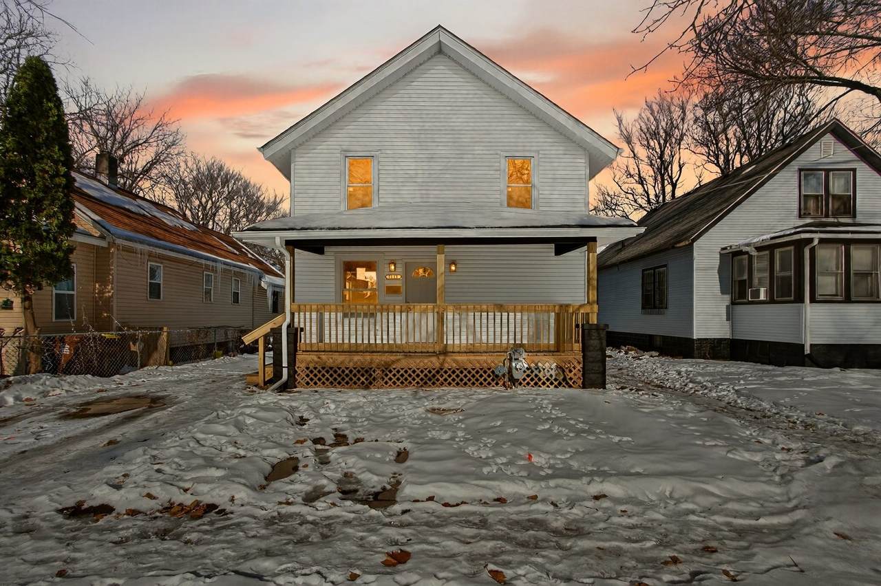 1111 Loomis Street - Photo 1