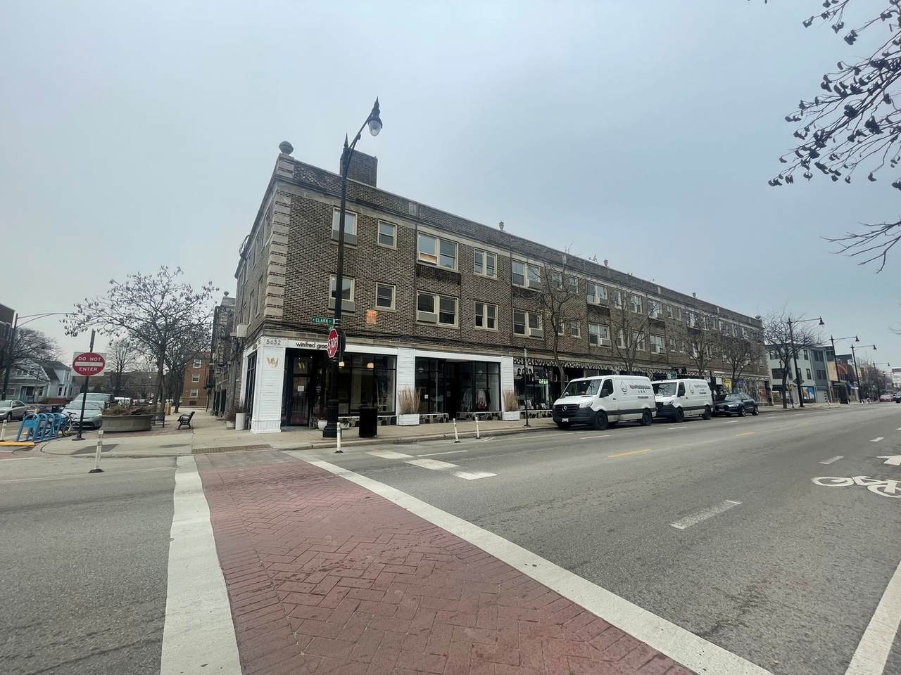 5632-52 Clark Street - Photo 1