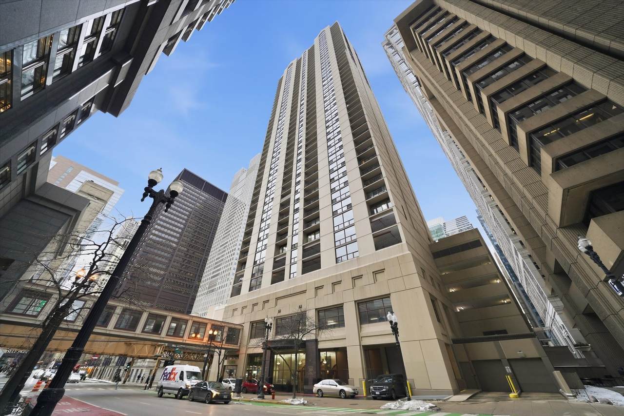 200 Dearborn Street - Photo 1