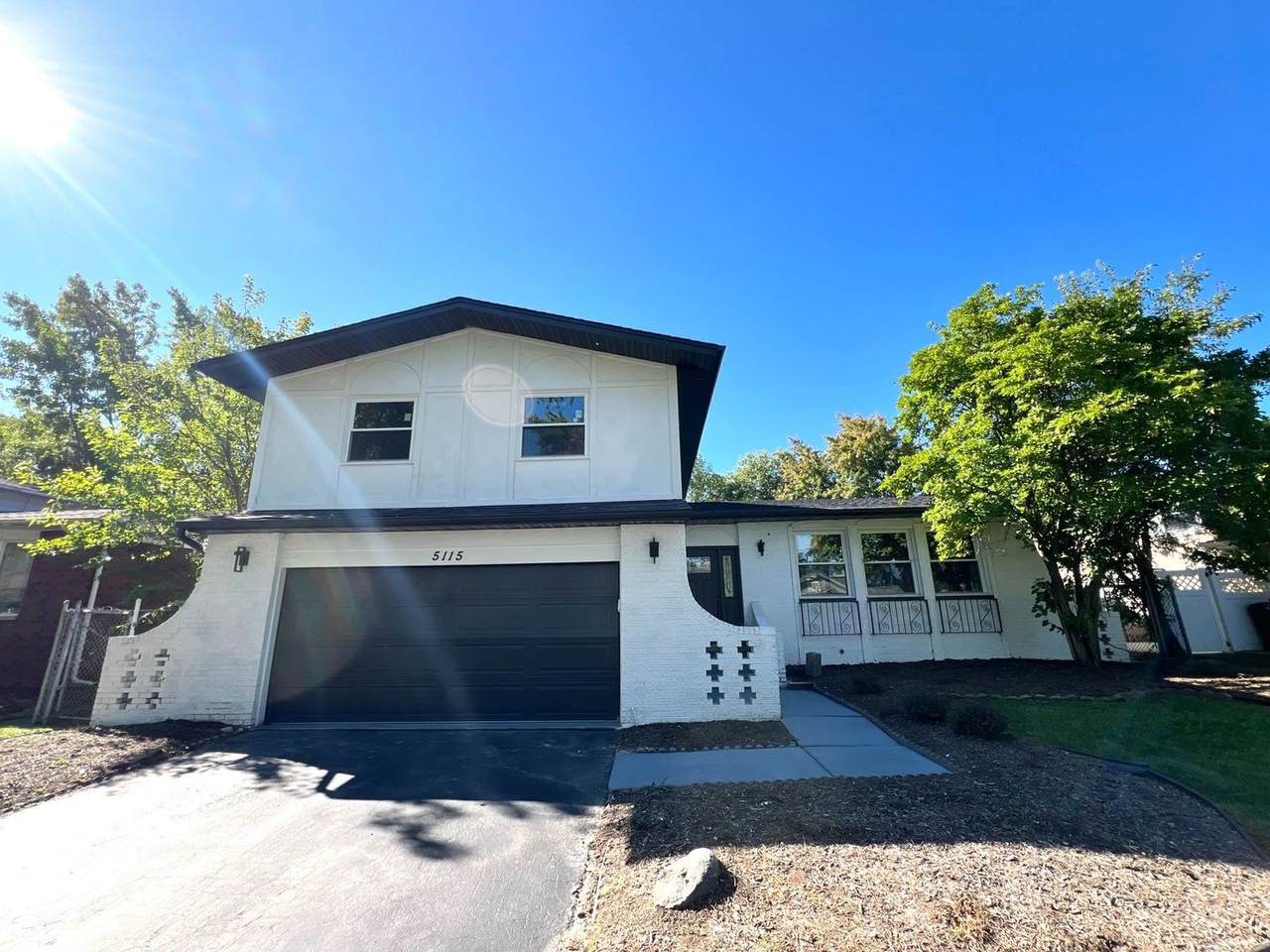 5115 Roberta Lane - Photo 1