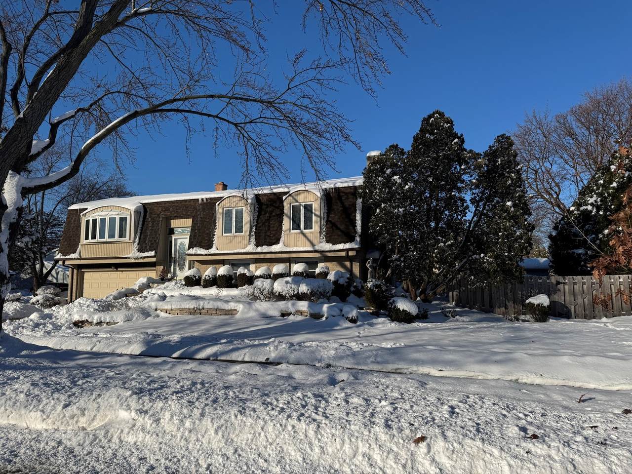 416 Trinity Court - Photo 1