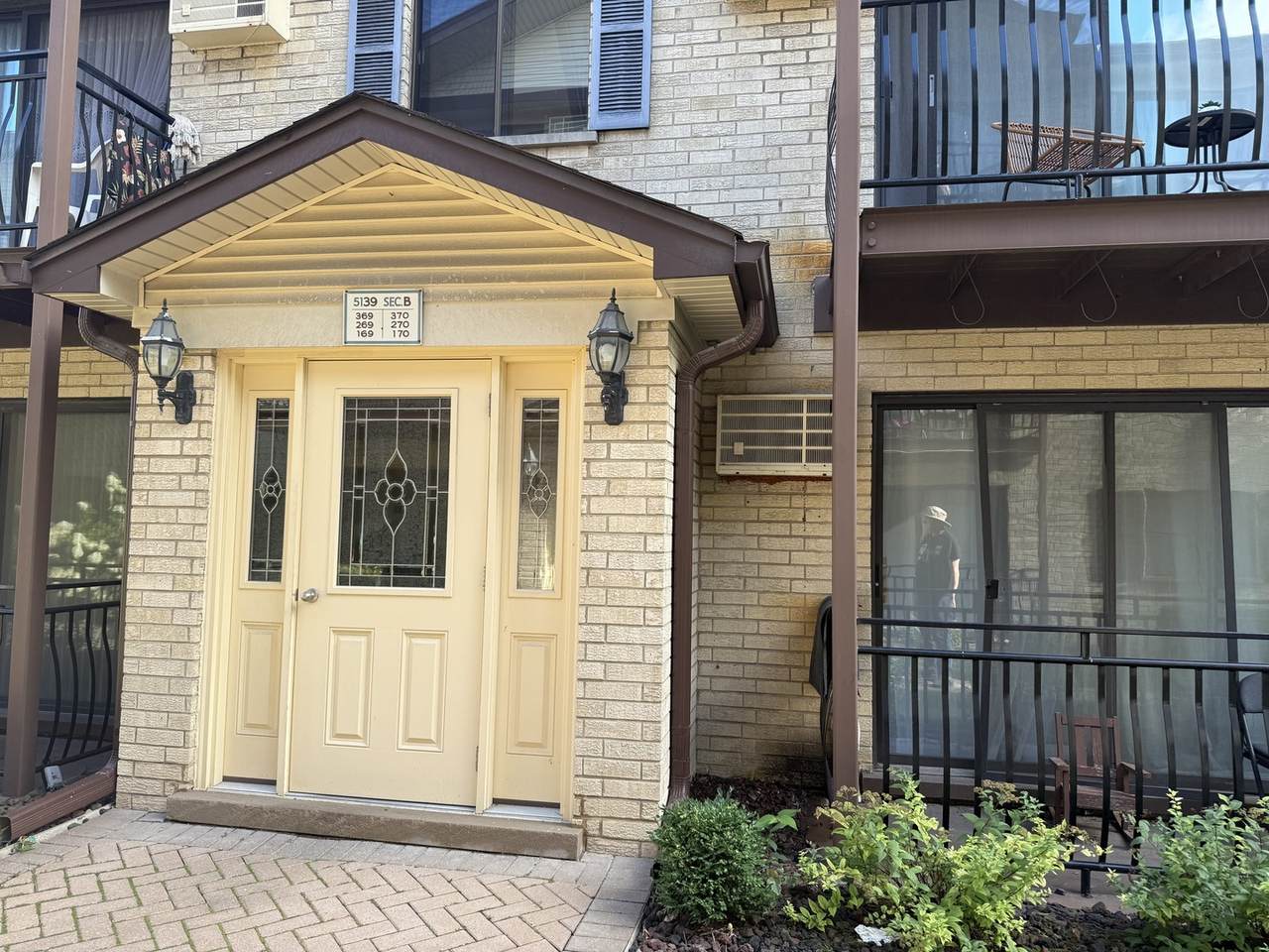 5139 East River Road - Photo 1