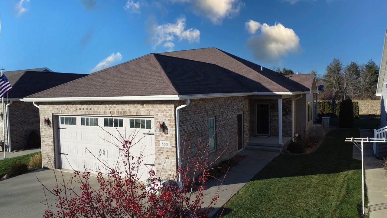 558 Martin Avenue - Photo 1