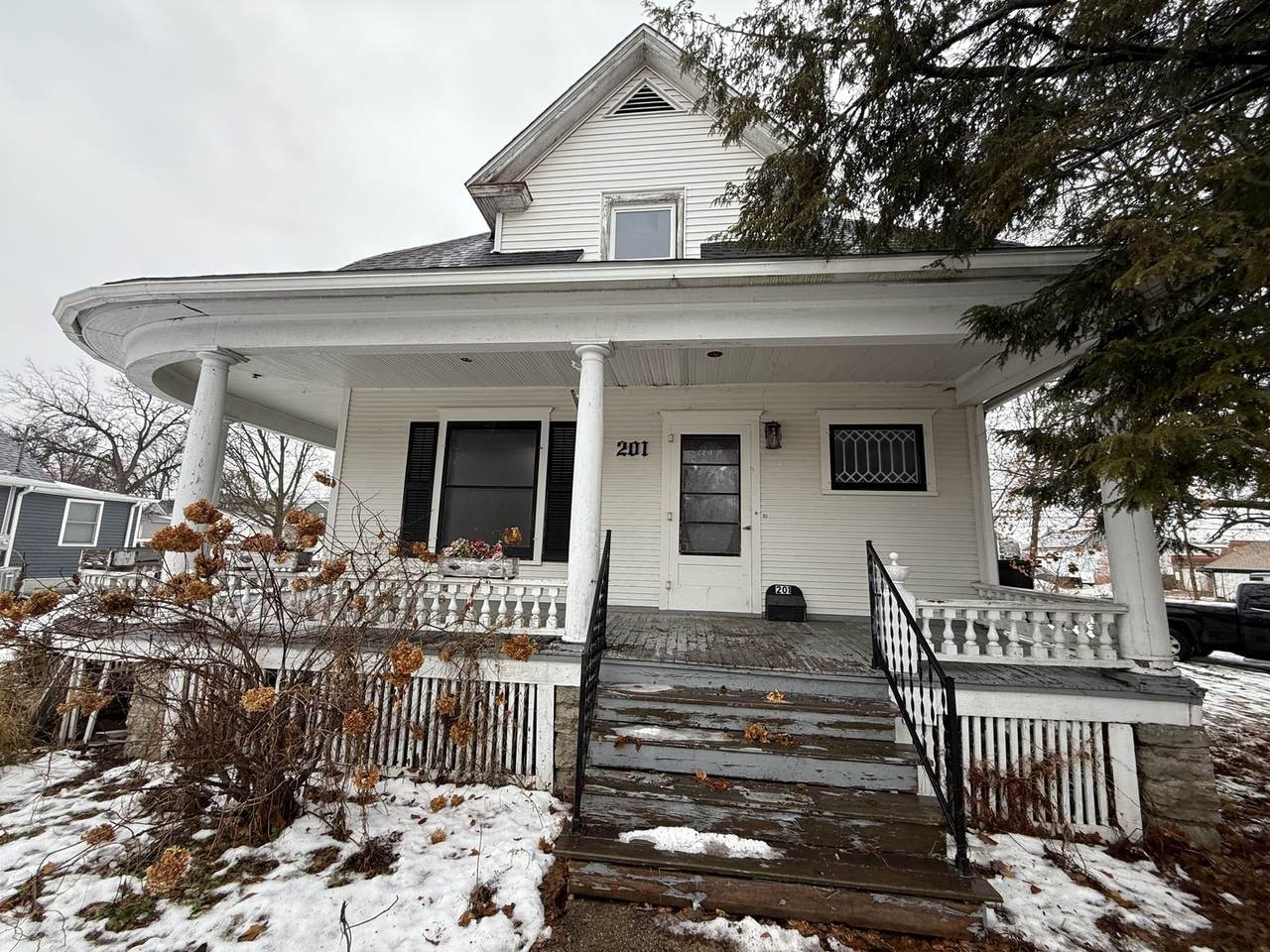 201 Elida Street - Photo 1