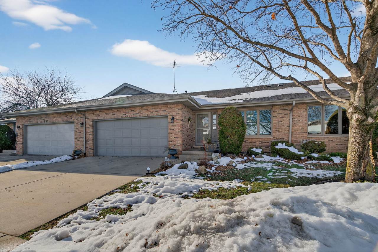 803 Cobblestone Lane - Photo 1