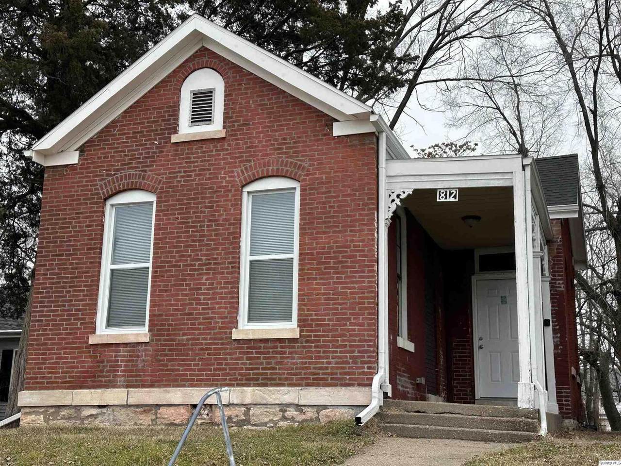 812 7th - Photo 1