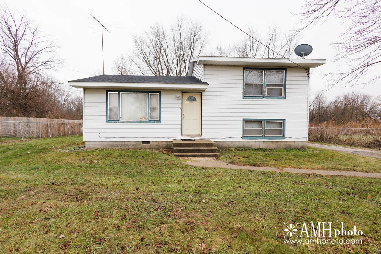 12878 2310S Road - Photo 1