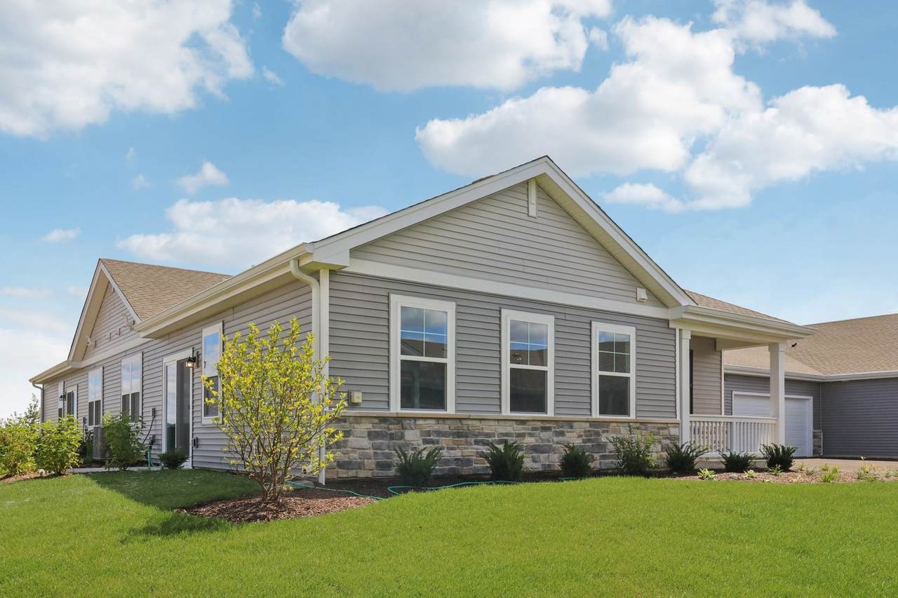 1055 Williamsburg Street - Photo 1