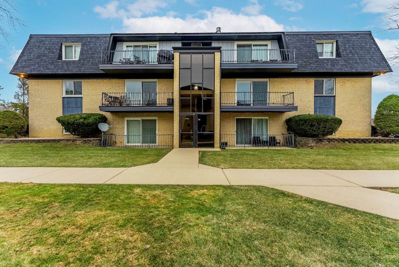 11128 84th Avenue - Photo 1