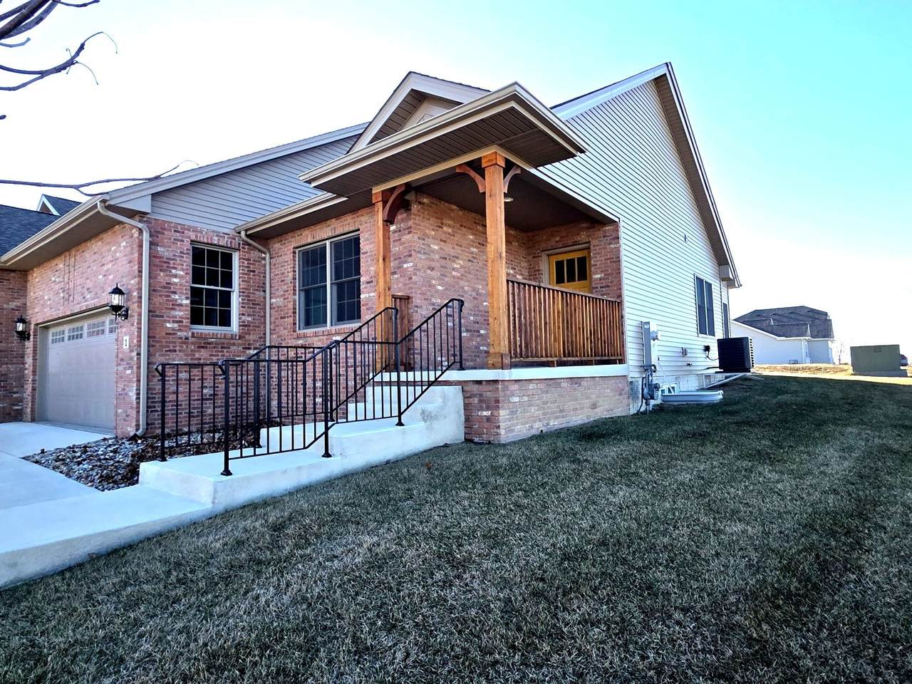 1 Saint Ivans Circle - Photo 1