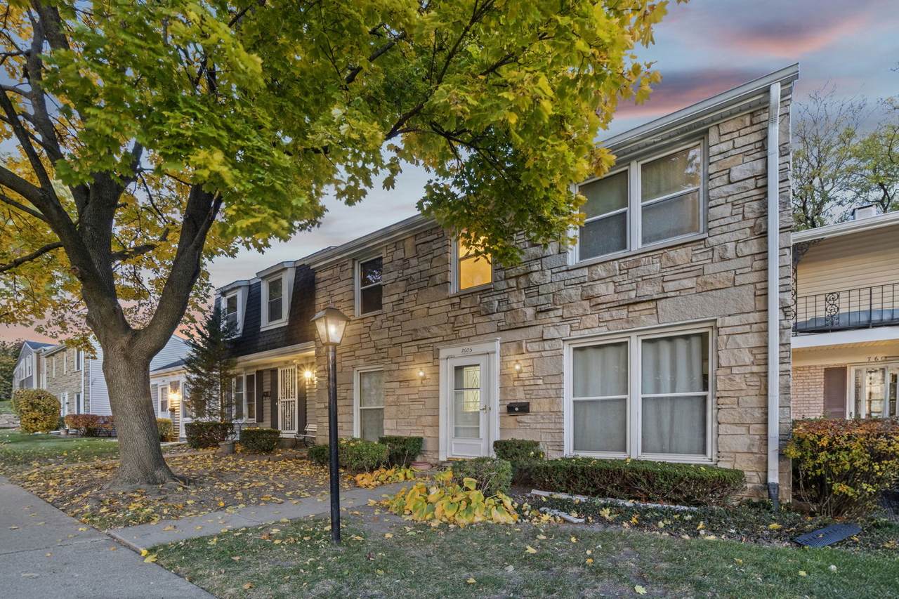 7605 Manchester Manor - Photo 1