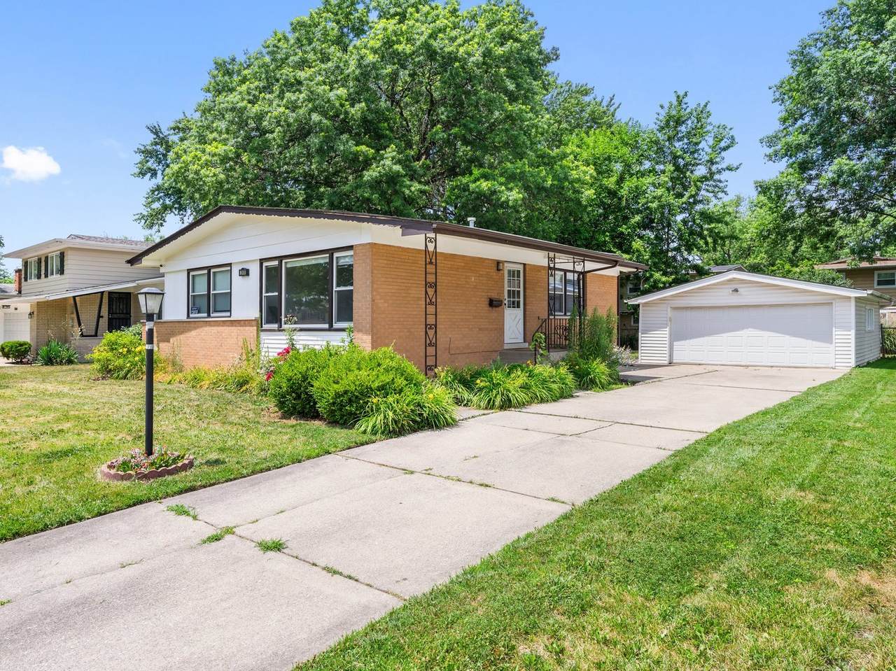 240 Park Drive - Photo 1