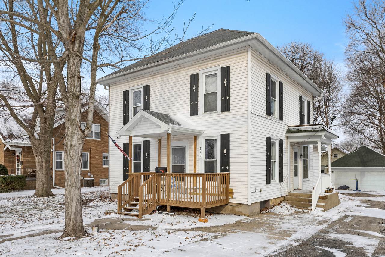 436 Washington Street - Photo 1