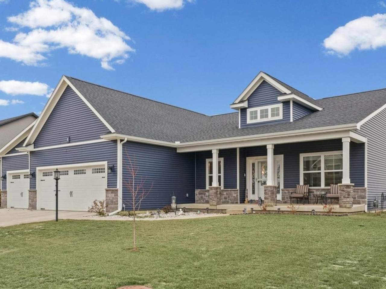 1105 Glen Abbey Drive - Photo 1