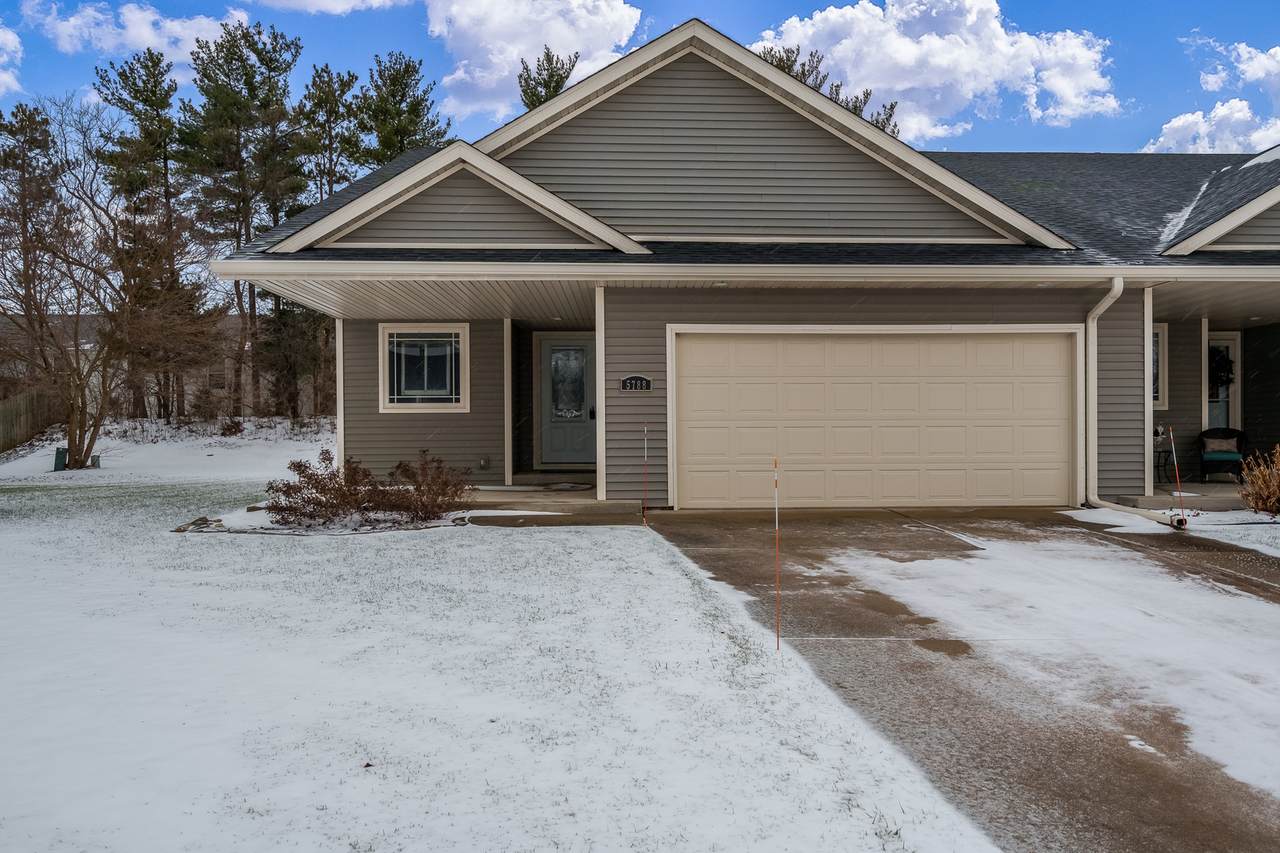 5788 Jackies Drive - Photo 1