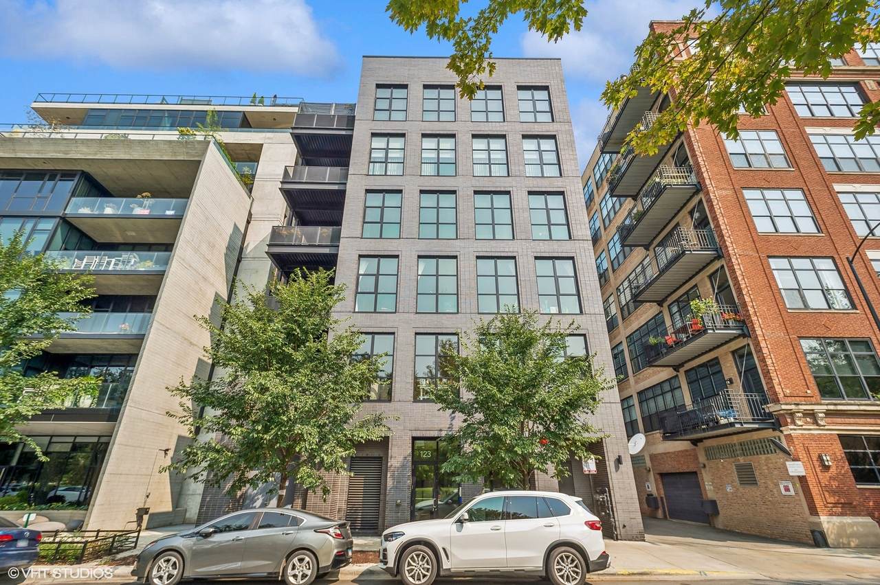 123 Peoria Street - Photo 1