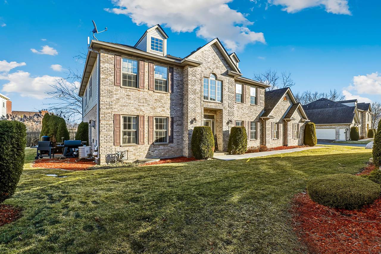 18423 Stonecreek Drive - Photo 1