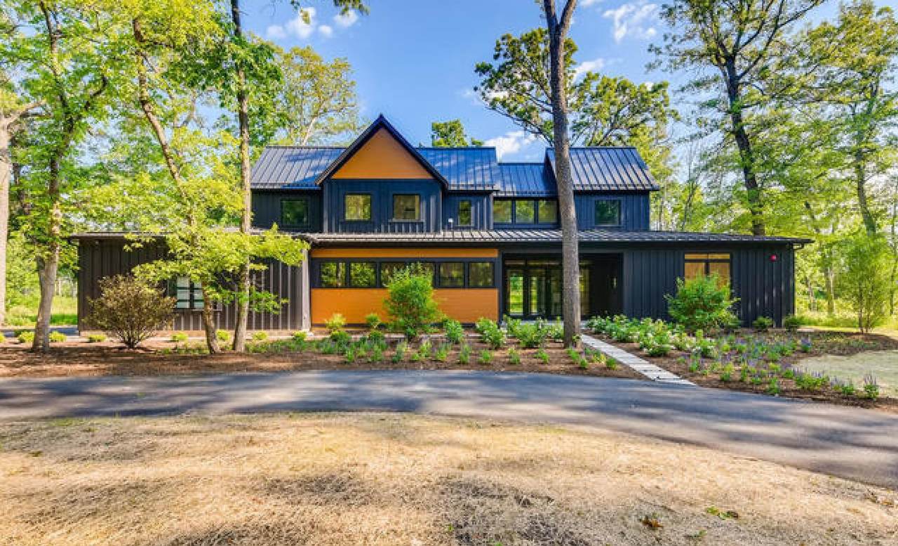 2020 Duffy Lane - Photo 1