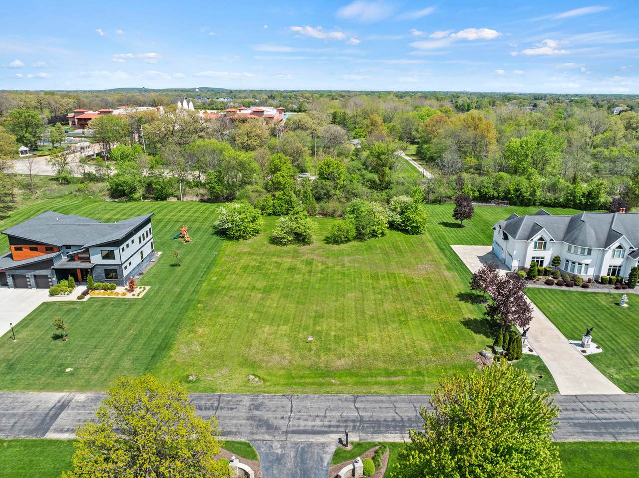 4N707 White Oak Lane - Photo 1