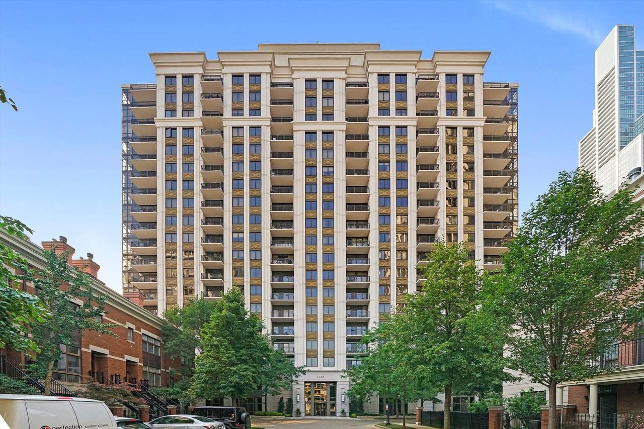 1322 Prairie Avenue - Photo 1