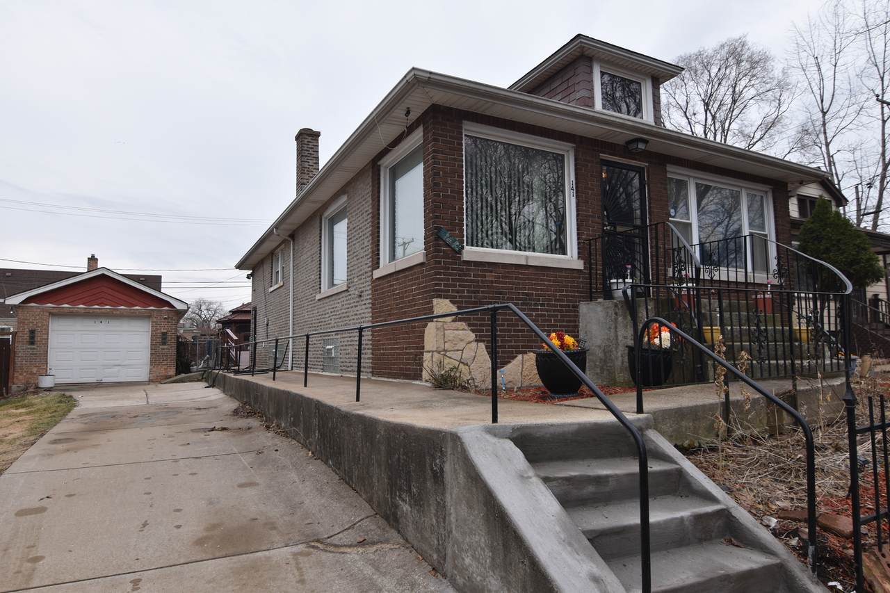 141 124th Street - Photo 1